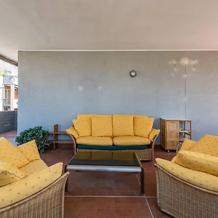 Studio In With Wonderful City View Furnished Terrace And Wifi 900 M From The Beach Apartamento *